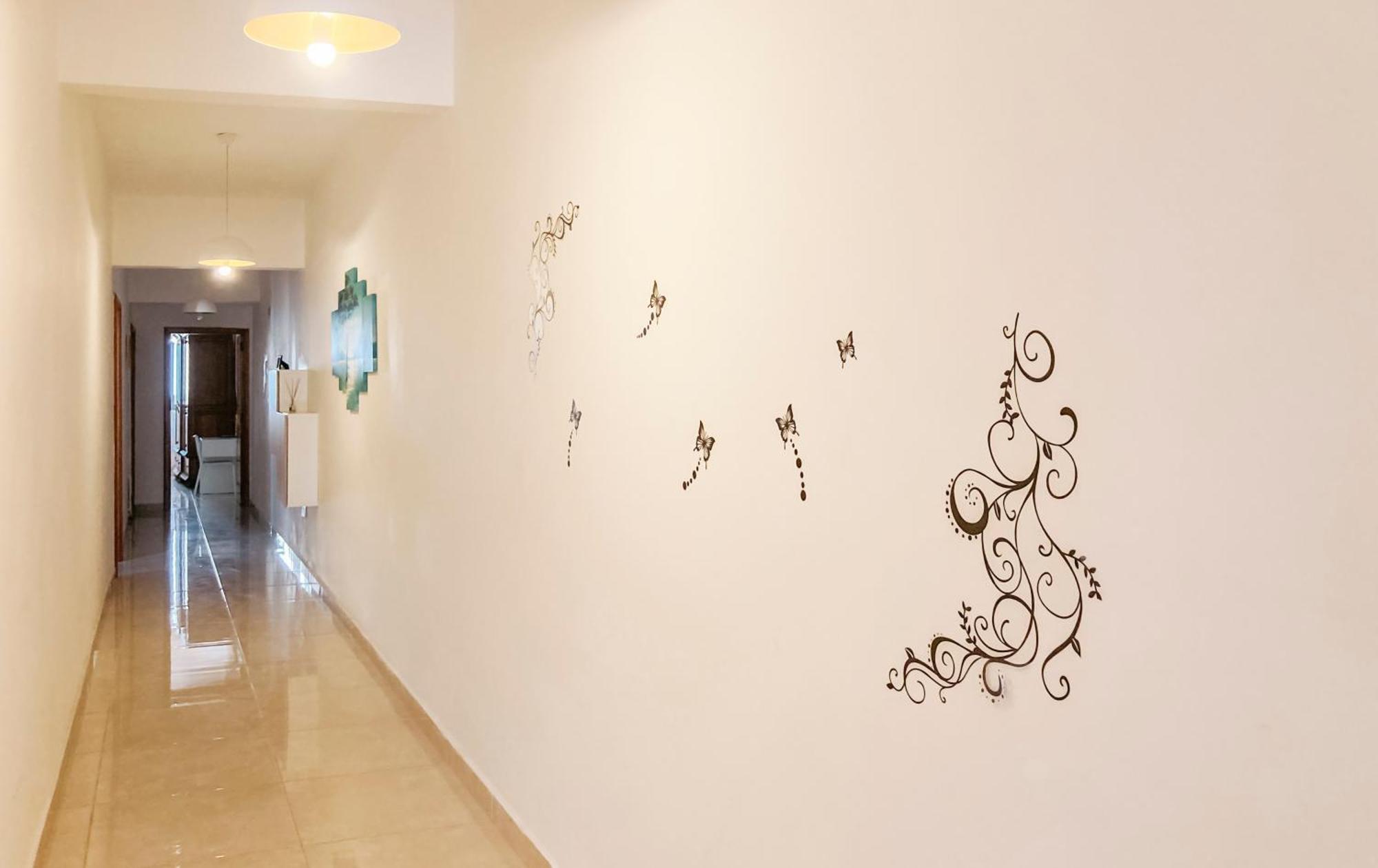 Xl Central Home - Sleeps 10 People Pietà エクステリア 写真