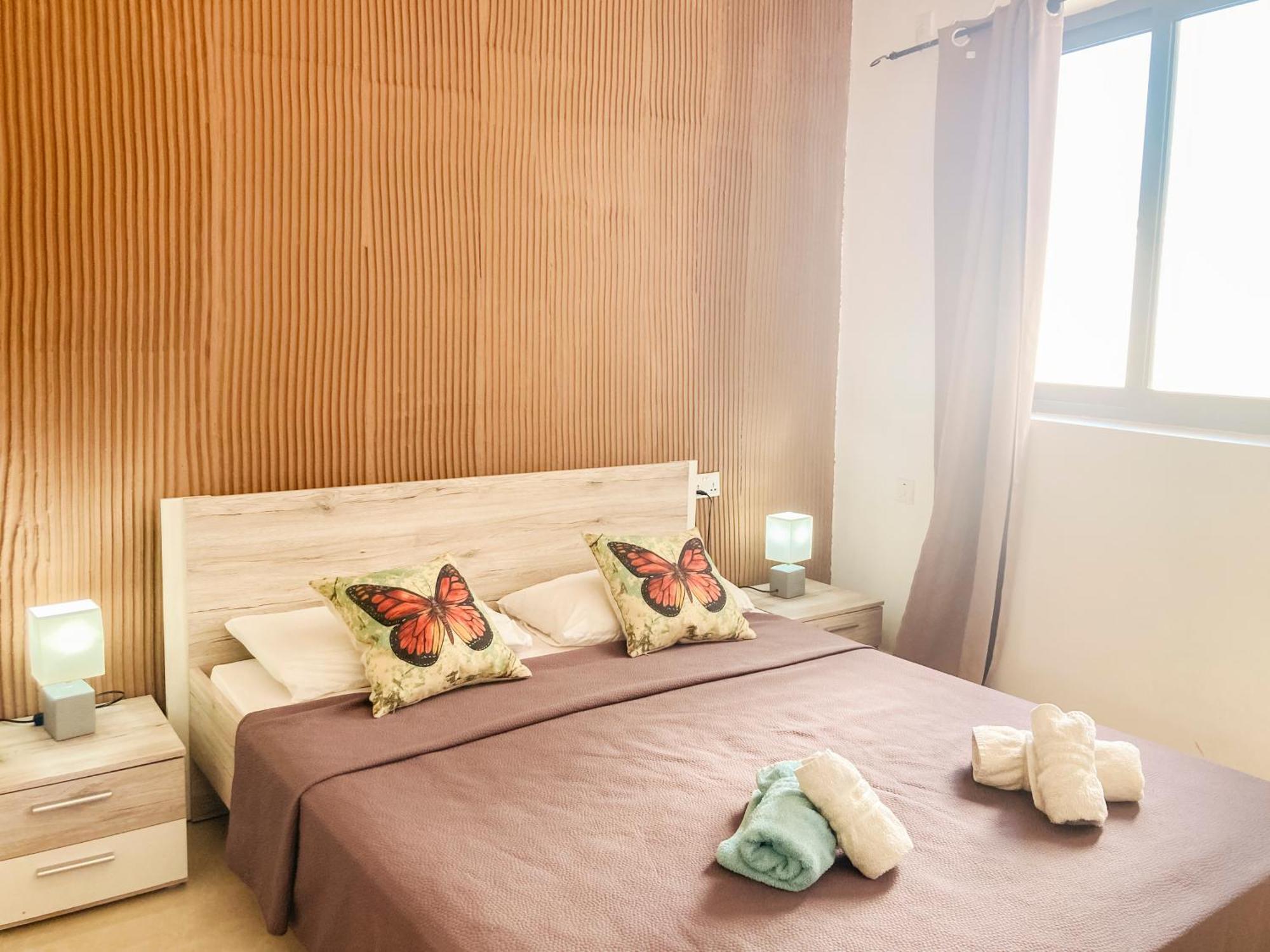 Xl Central Home - Sleeps 10 People Pietà エクステリア 写真