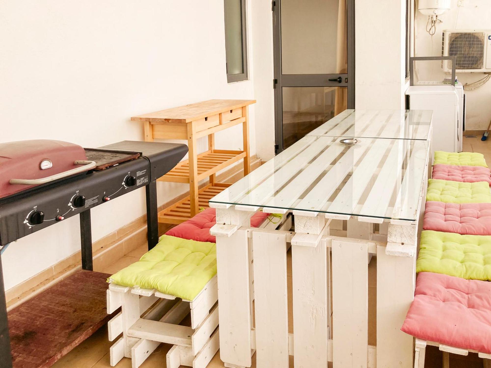 Xl Central Home - Sleeps 10 People Pietà エクステリア 写真